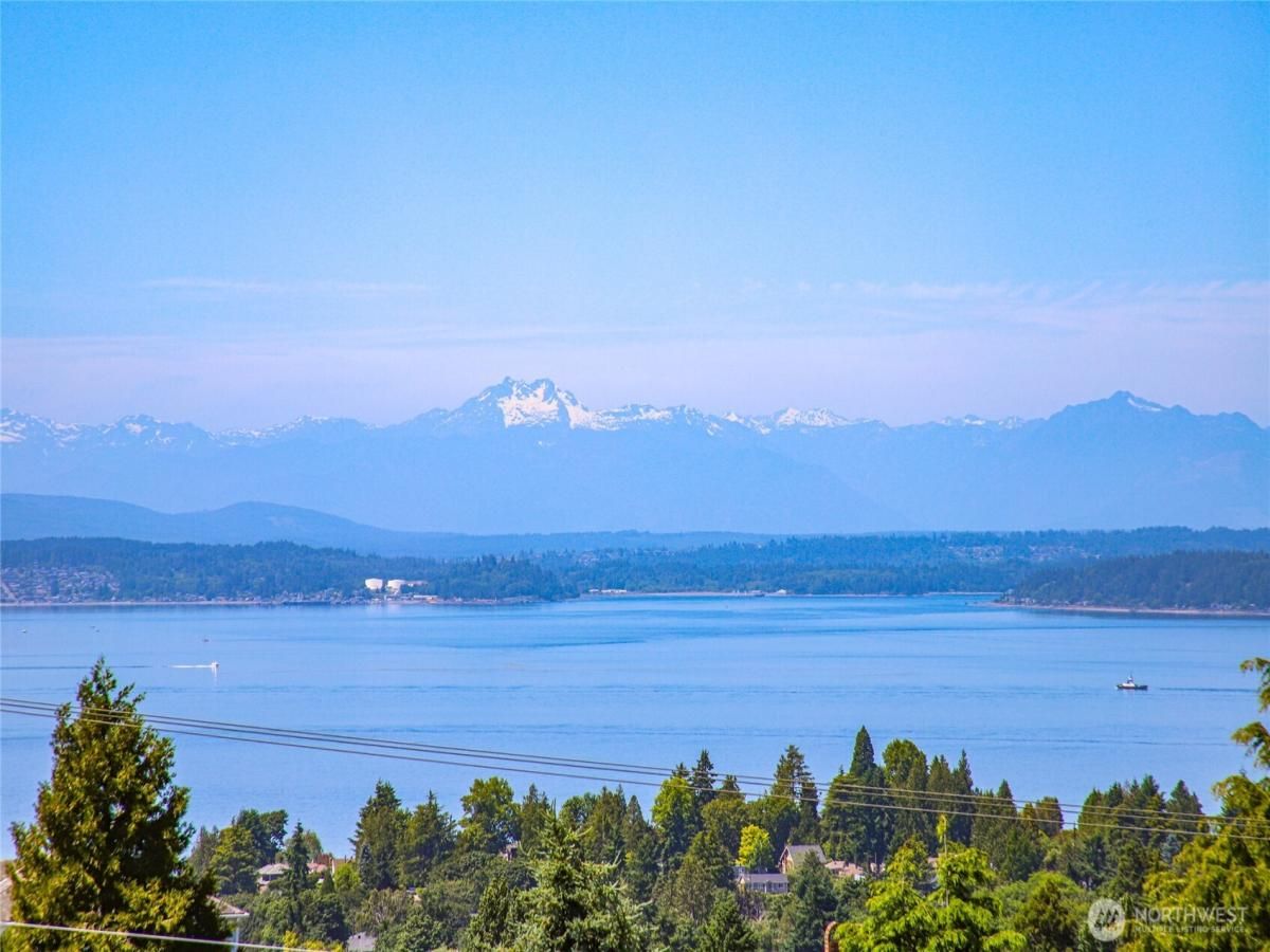 MLS #NWM2392183 image #0