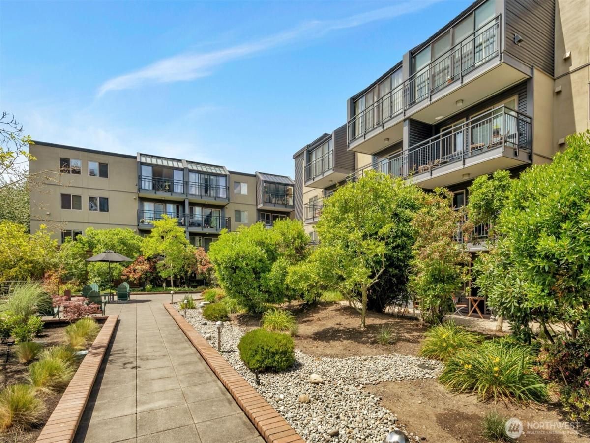 MLS #NWM2392316 image #0