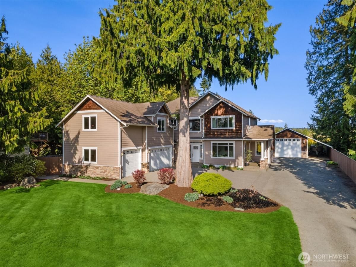 MLS #NWM2365504 image #0