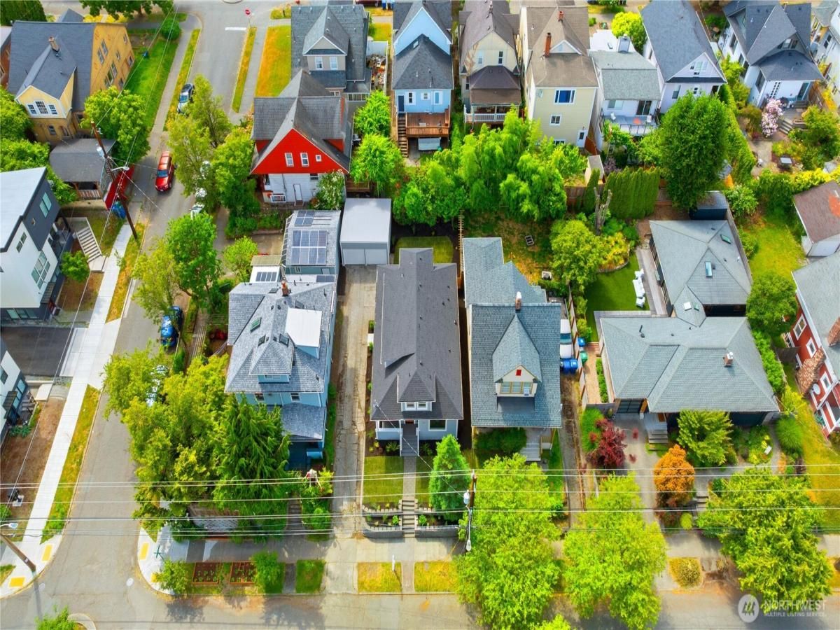 MLS #NWM2392530 image #0