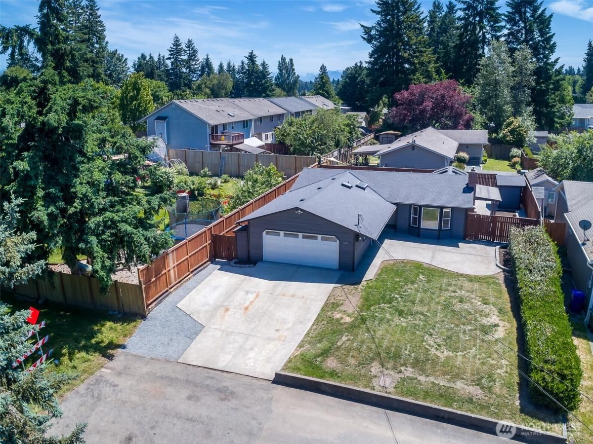 MLS #NWM2392558 image #0