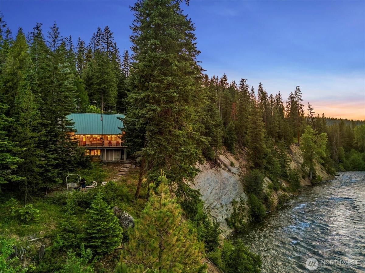 MLS #NWM2392559 image #0