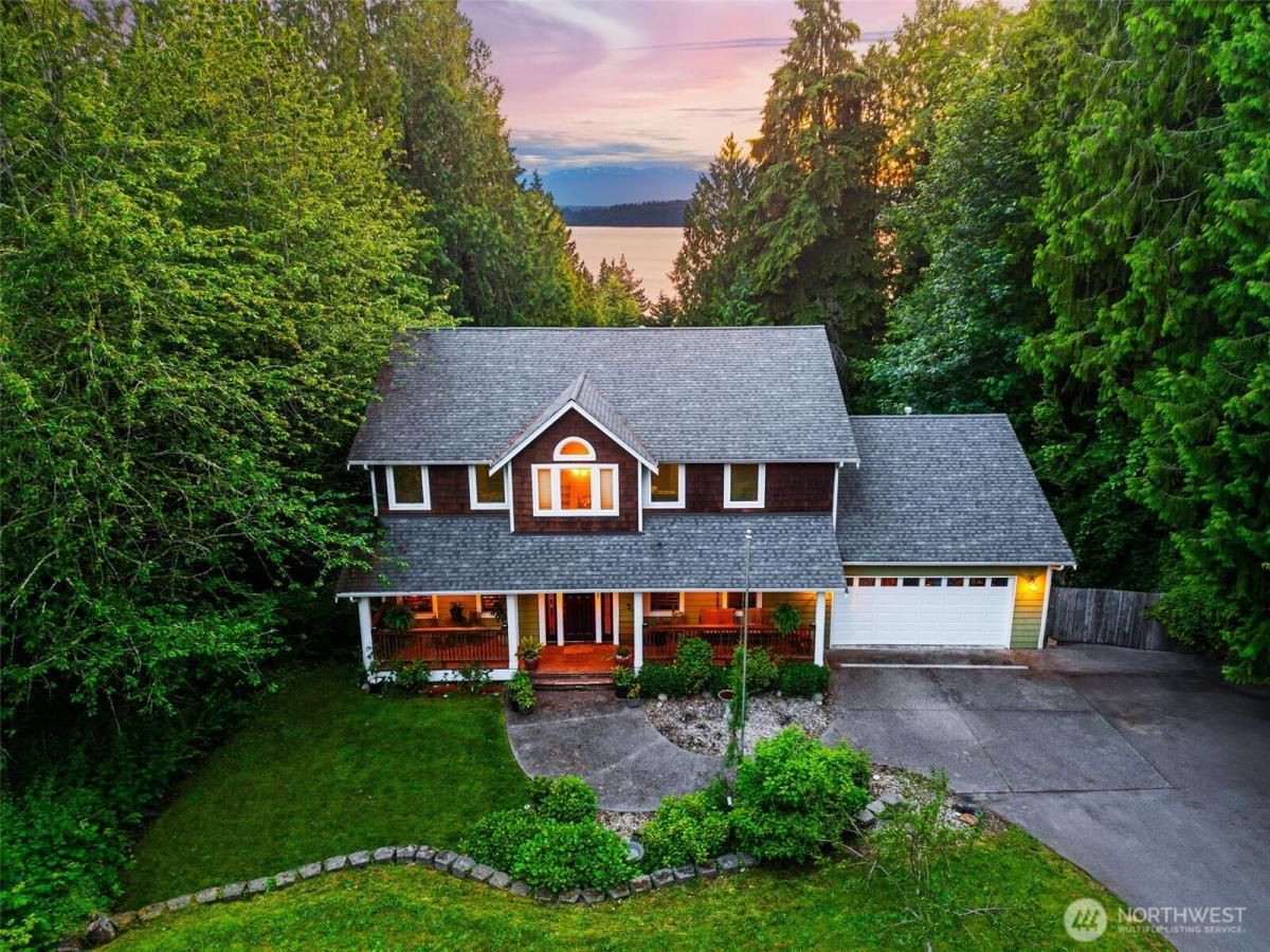MLS #NWM2392634 image #0