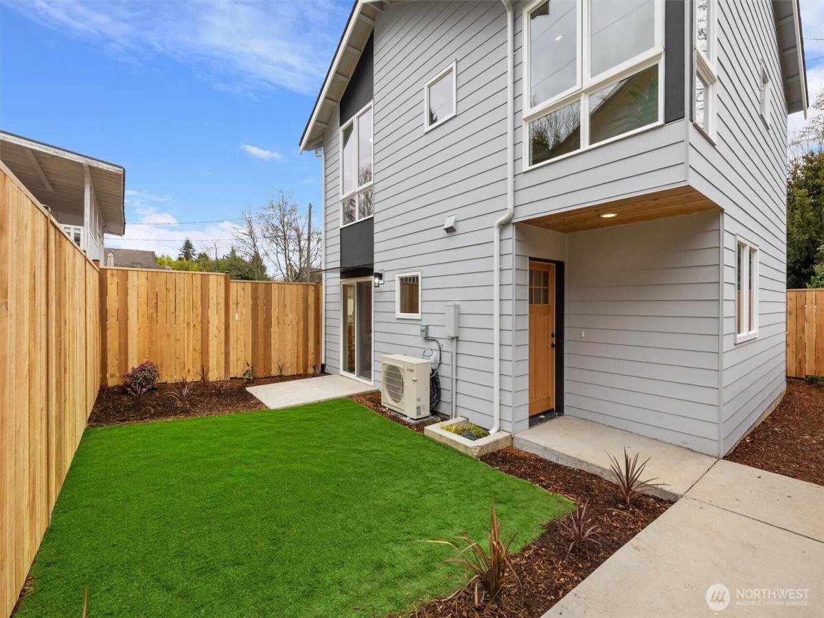 MLS #NWM2392667 image #0