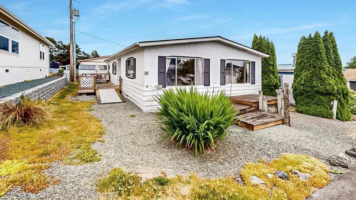 MLS #NWM2392669 image #0