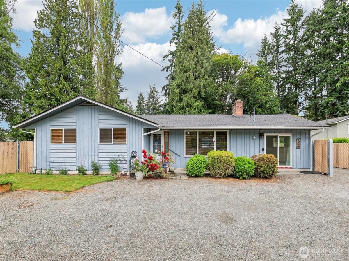 MLS #NWM2392679 image #0