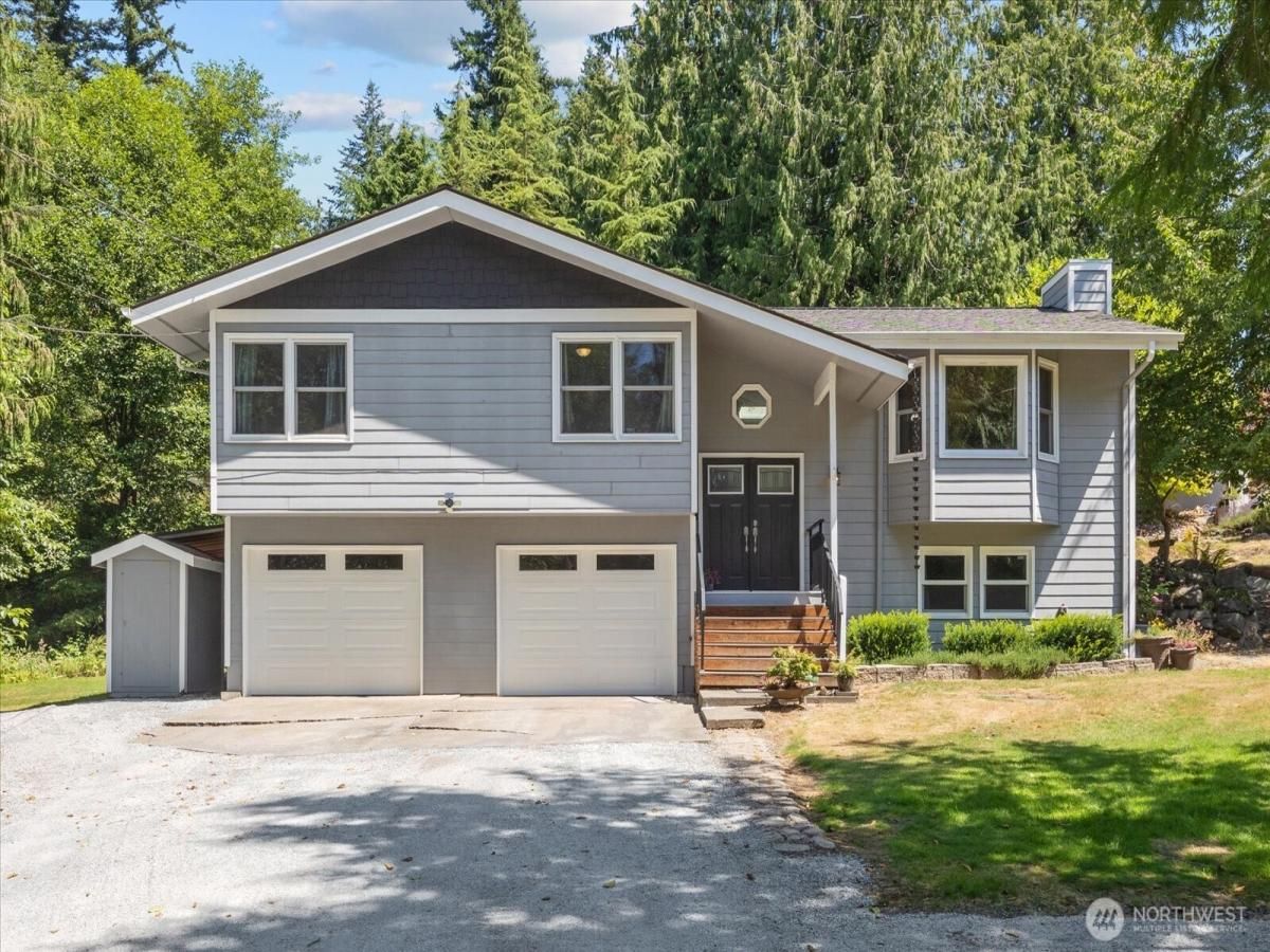 MLS #NWM2393033 image #0