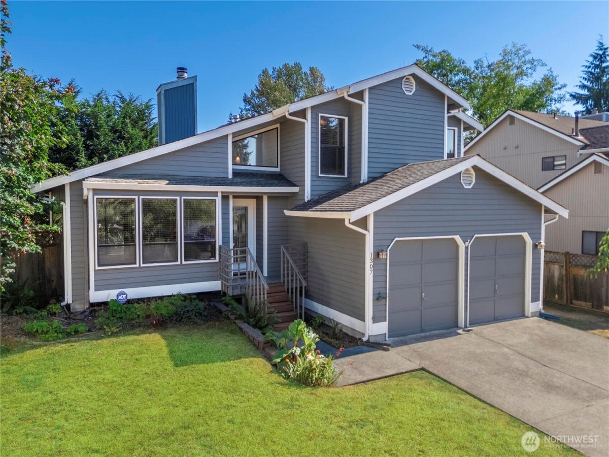 MLS #NWM2393255 image #0