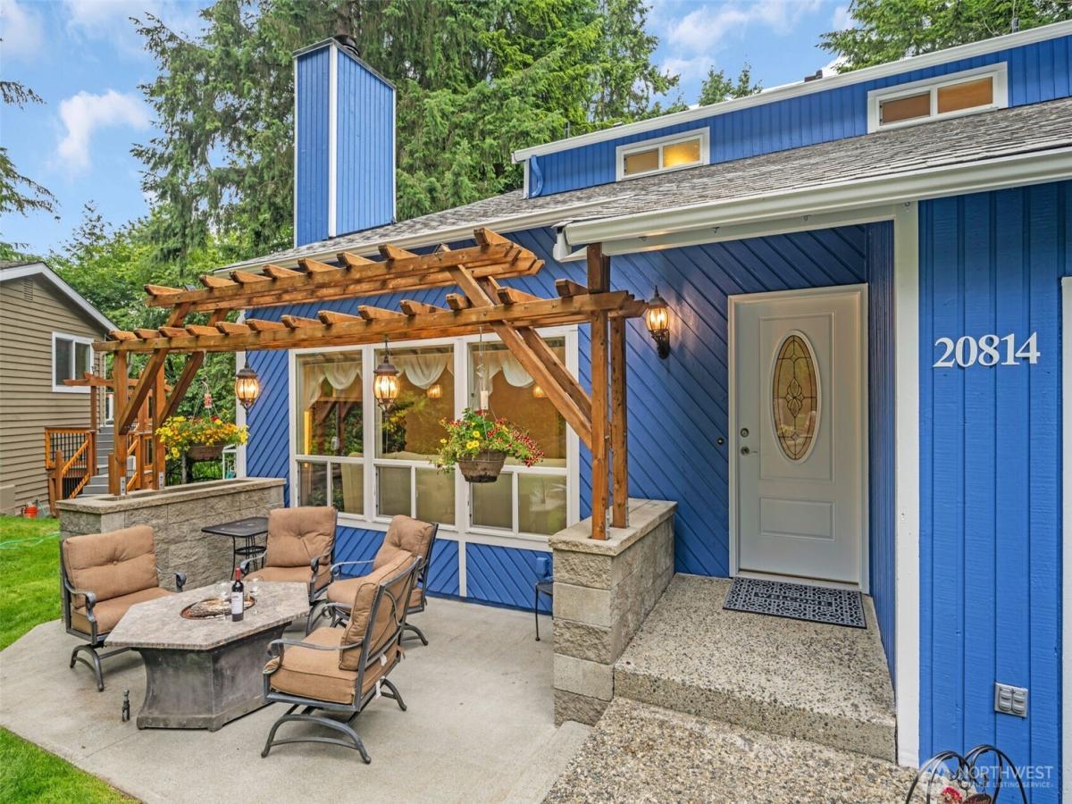 MLS #NWM2393374 image #0