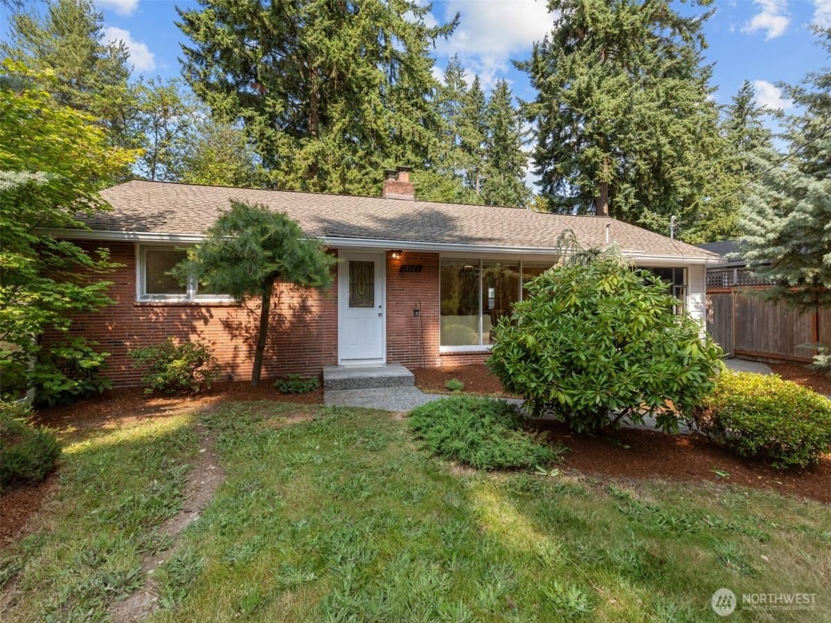 MLS #NWM2393540 image #0