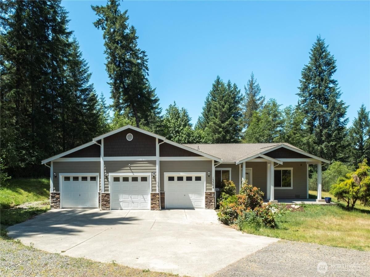 MLS #NWM2393710 image #0