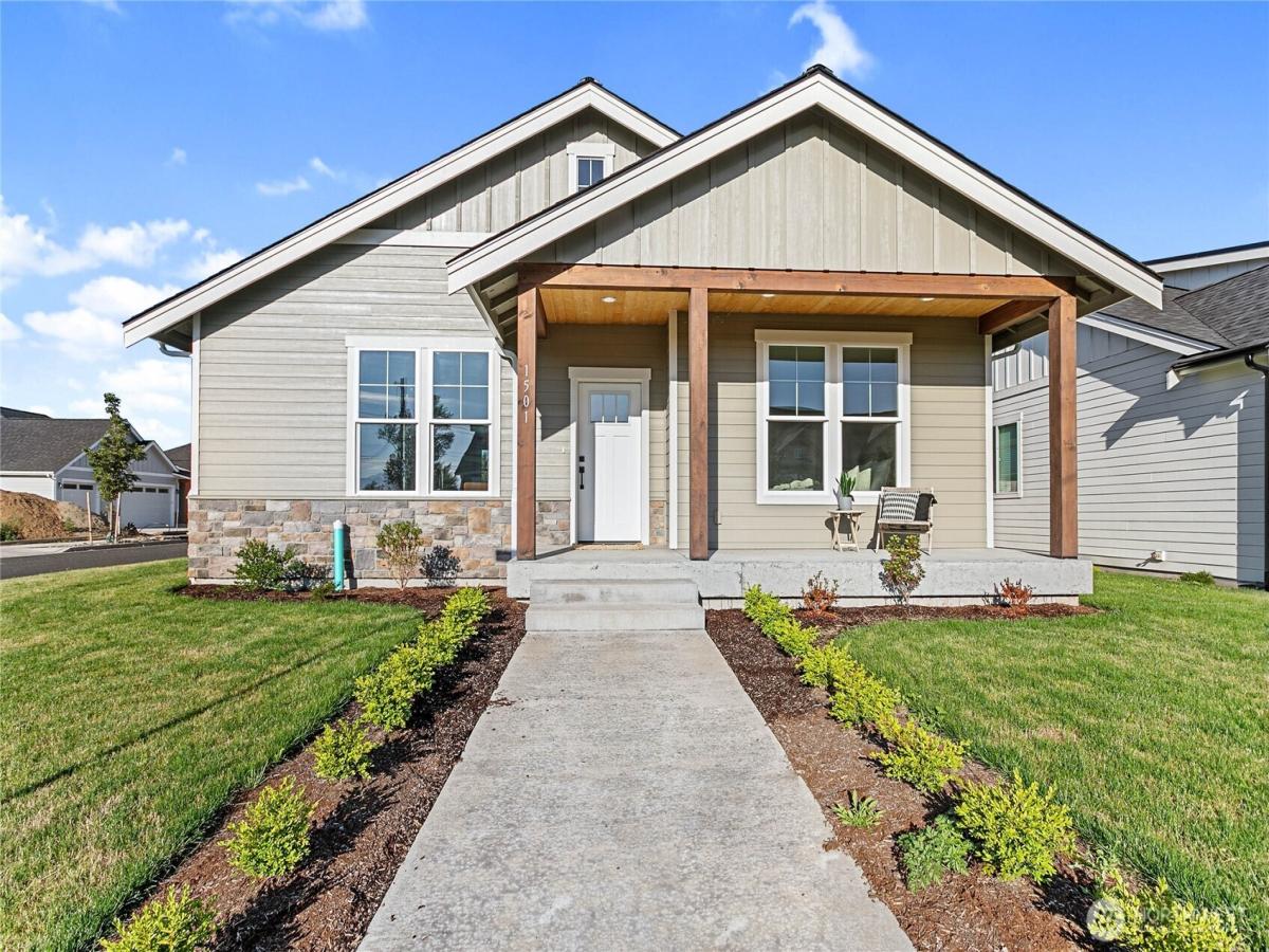 MLS #NWM2393863 image #0