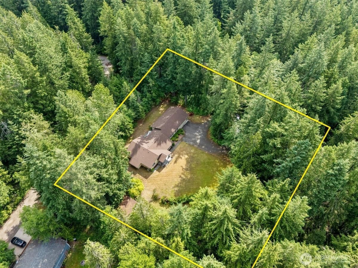MLS #NWM2393956 image #0
