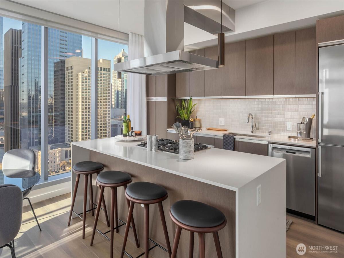 MLS #NWM2394325 image #0