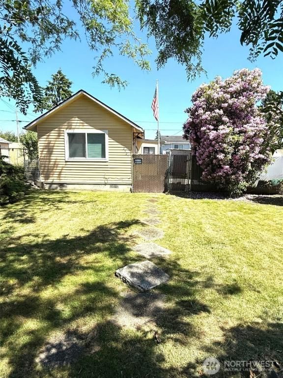 MLS #NWM2394452 image #0