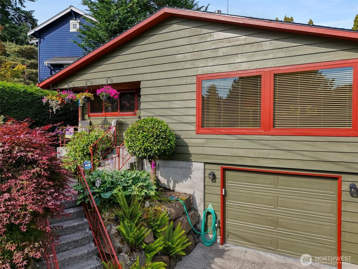MLS #NWM2394465 image #0