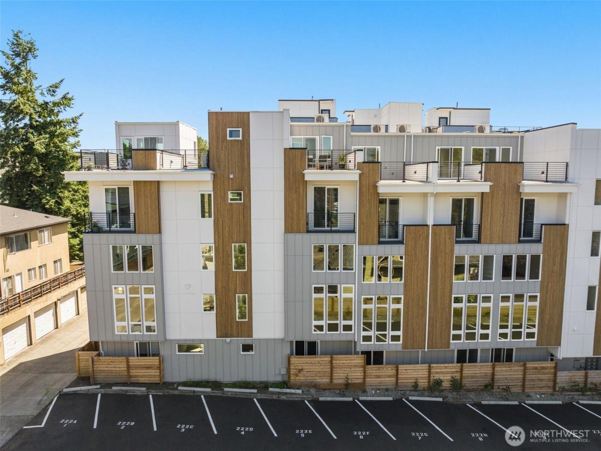 MLS #NWM2394692 image #0