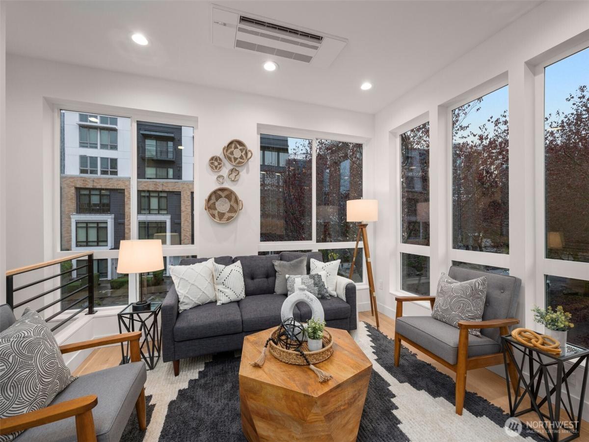 MLS #NWM2394692 image #0