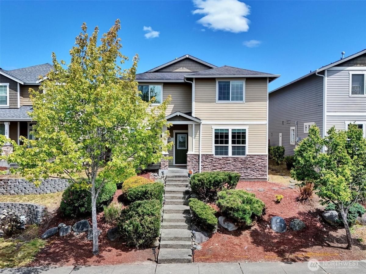 MLS #NWM2394928 image #0