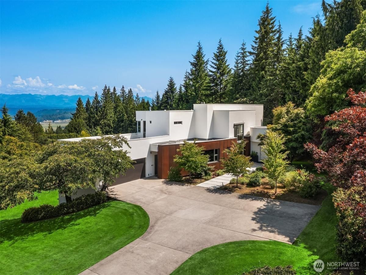 MLS #NWM2395066 image #0