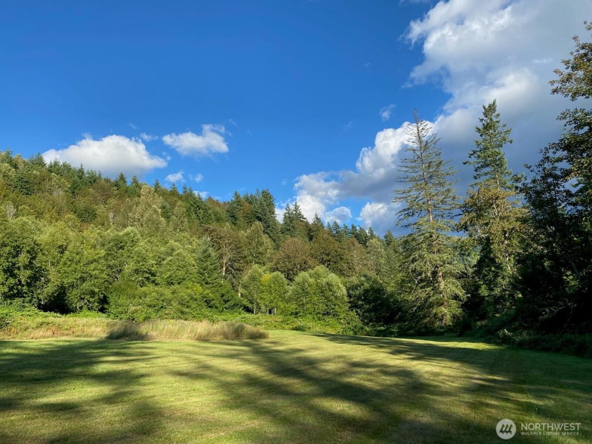 MLS #NWM2395624 image #0