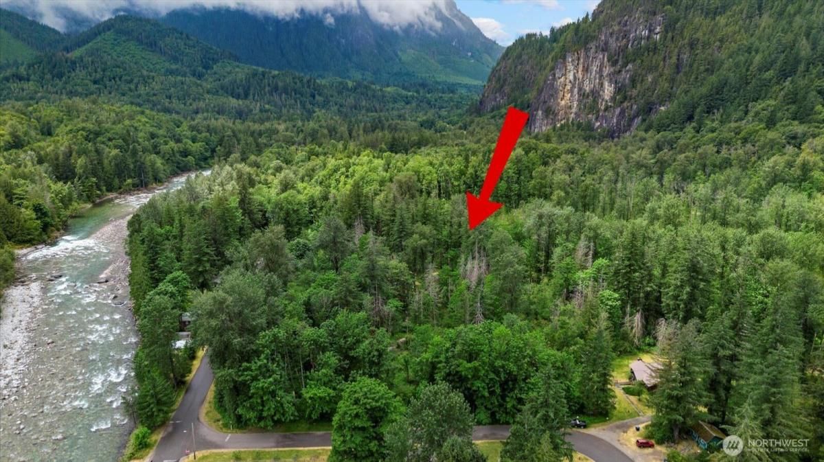 MLS #NWM2395640 image #0