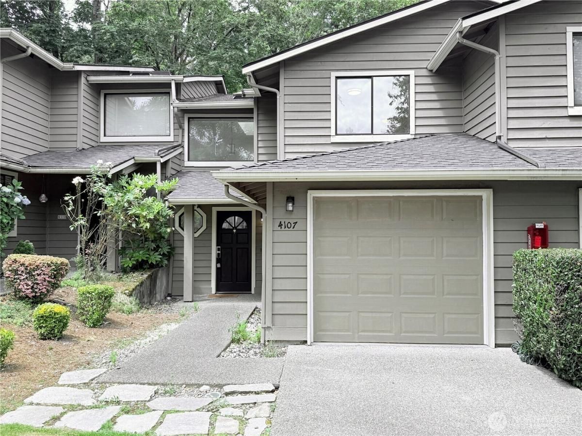 MLS #NWM2395892 image #0
