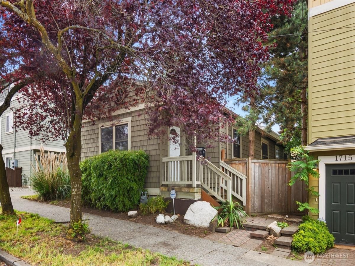MLS #NWM2396207 image #0