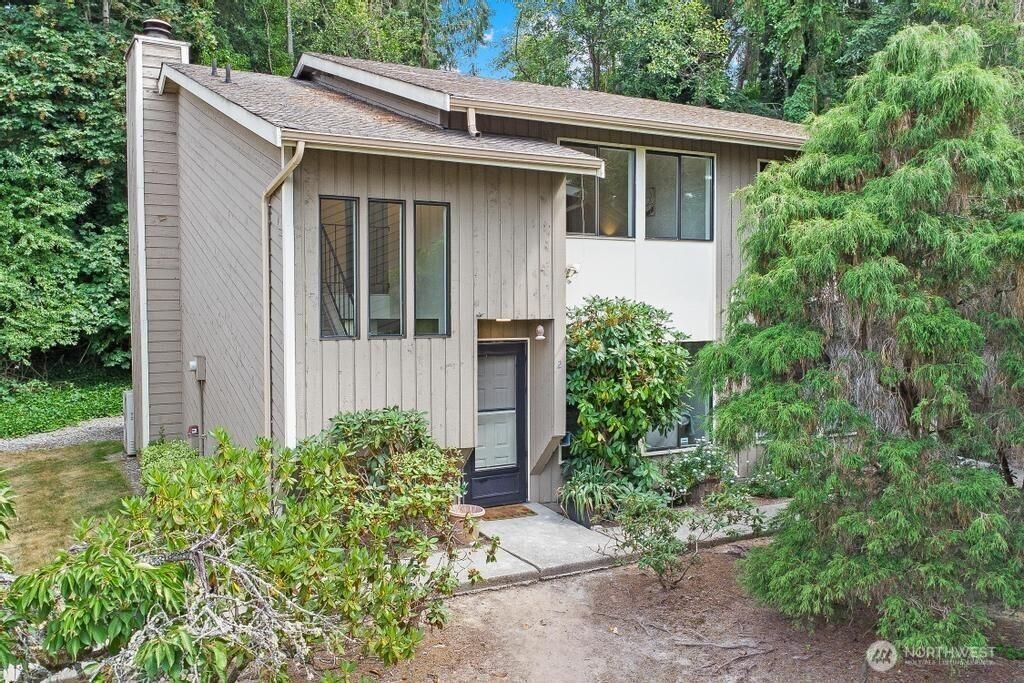 MLS #NWM2396338 image #0