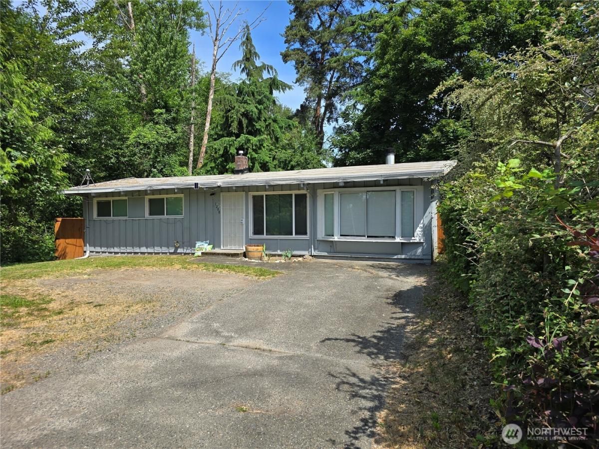 MLS #NWM2396355 image #0