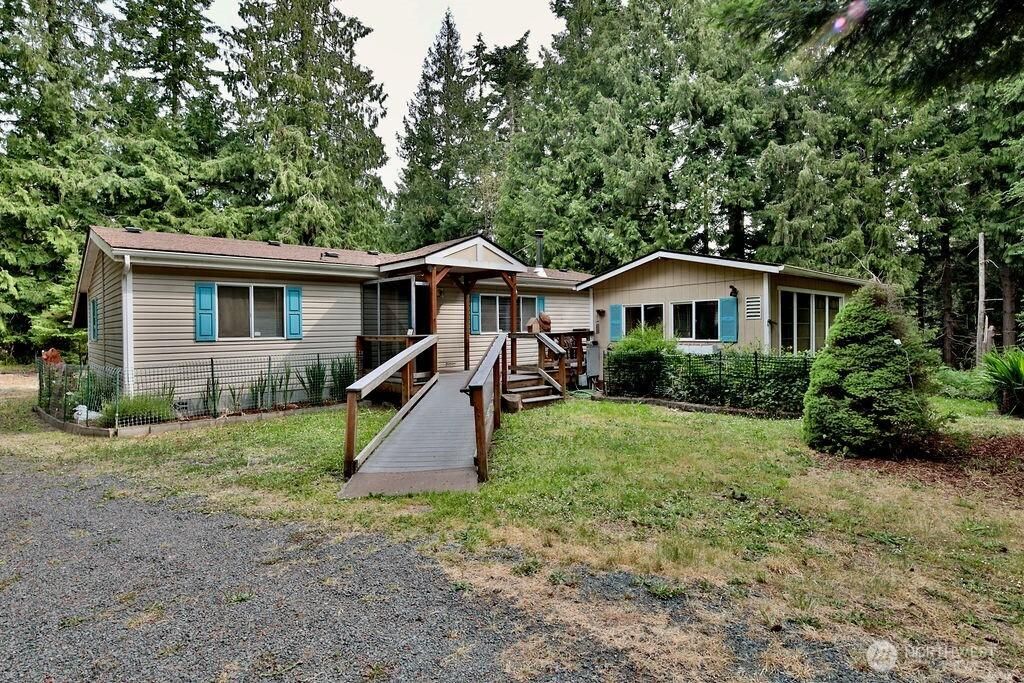 MLS #NWM2396466 image #0