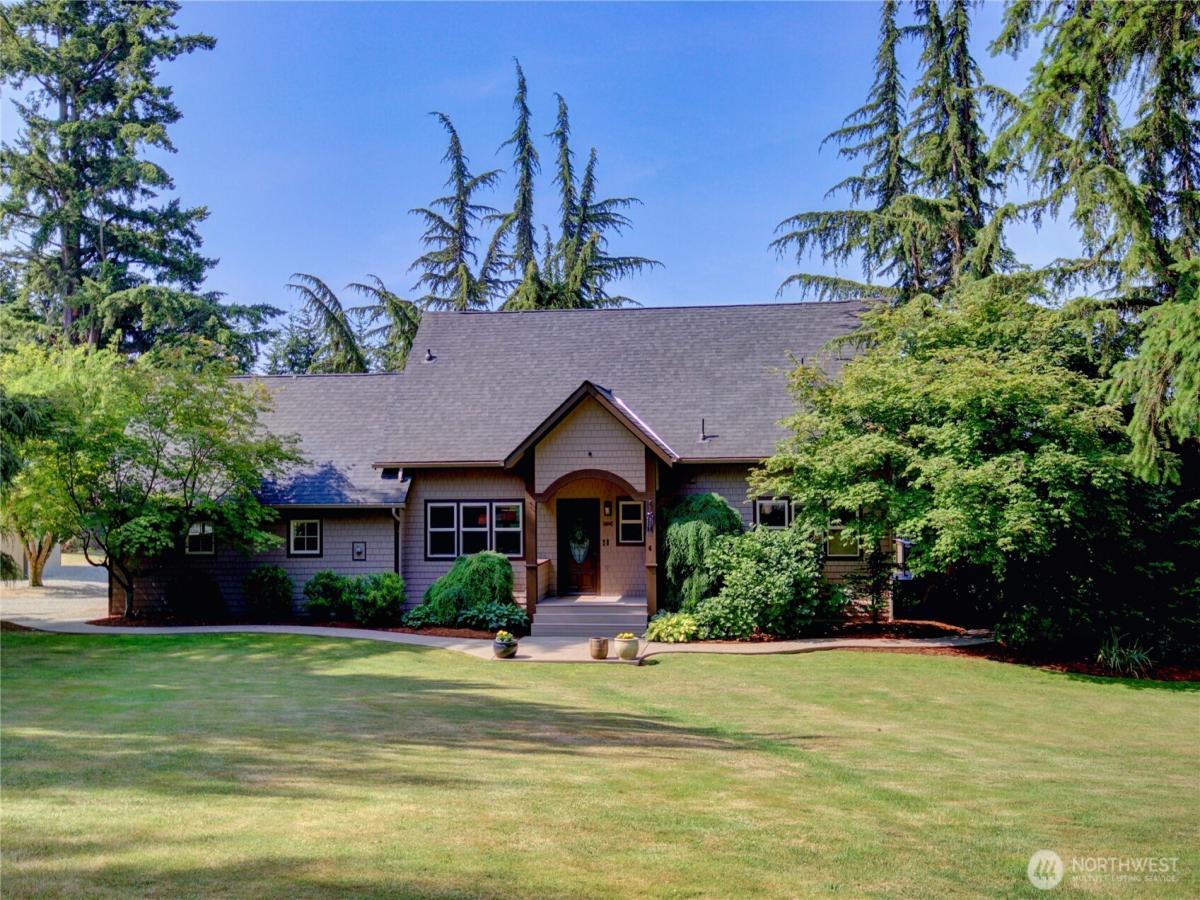 MLS #NWM2396485 image #0