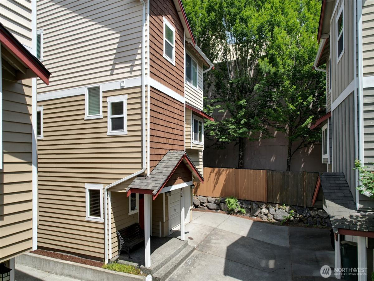 MLS #NWM2396719 image #0