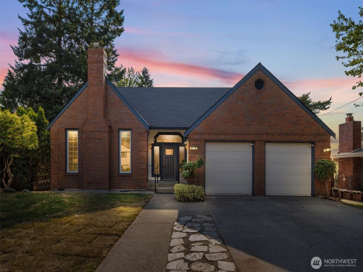 MLS #NWM2396815 image #0