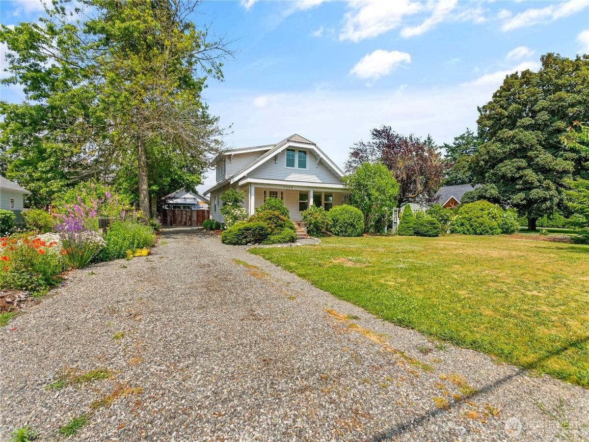 MLS #NWM2396905 image #0