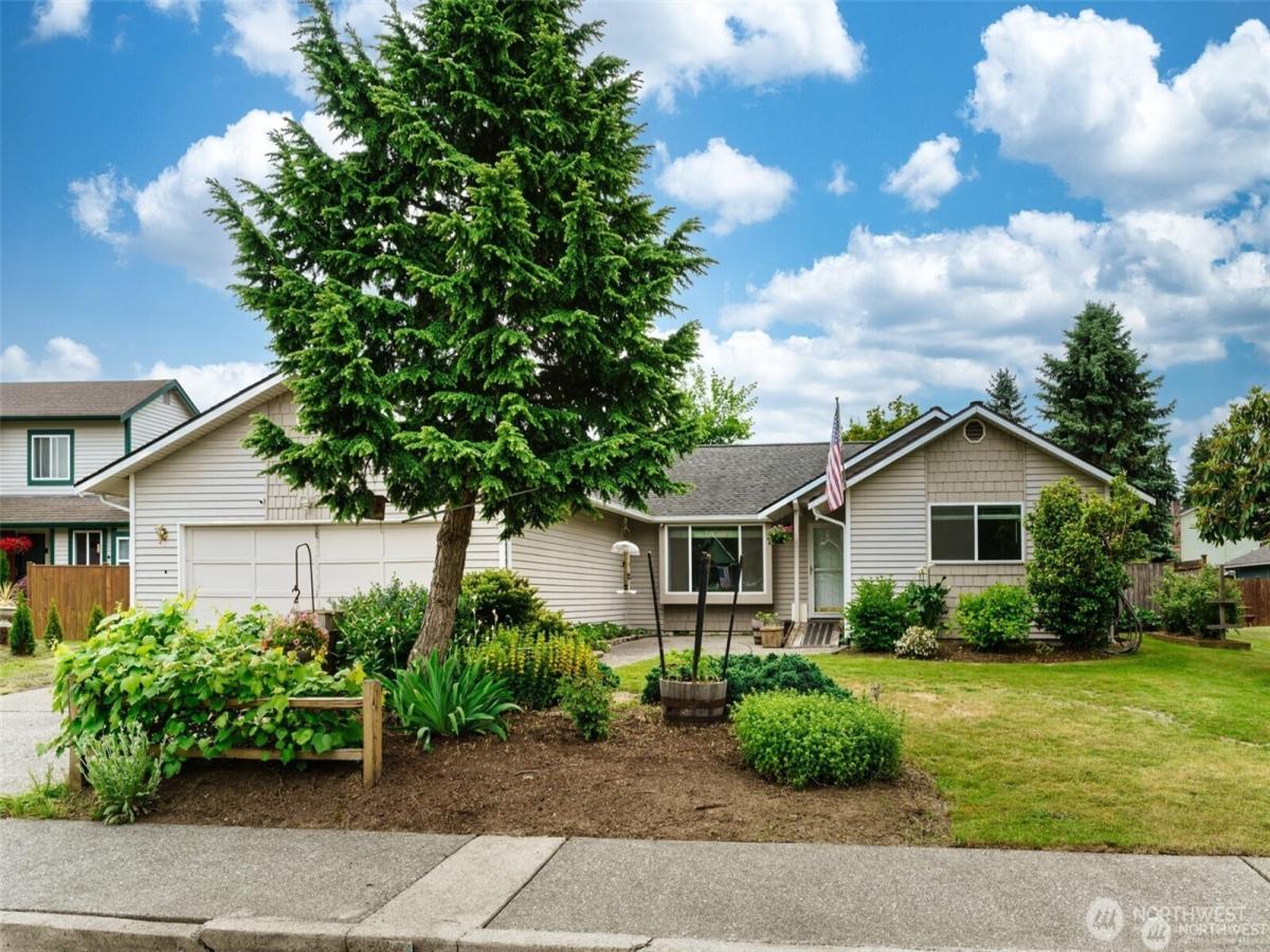 MLS #NWM2397134 image #0