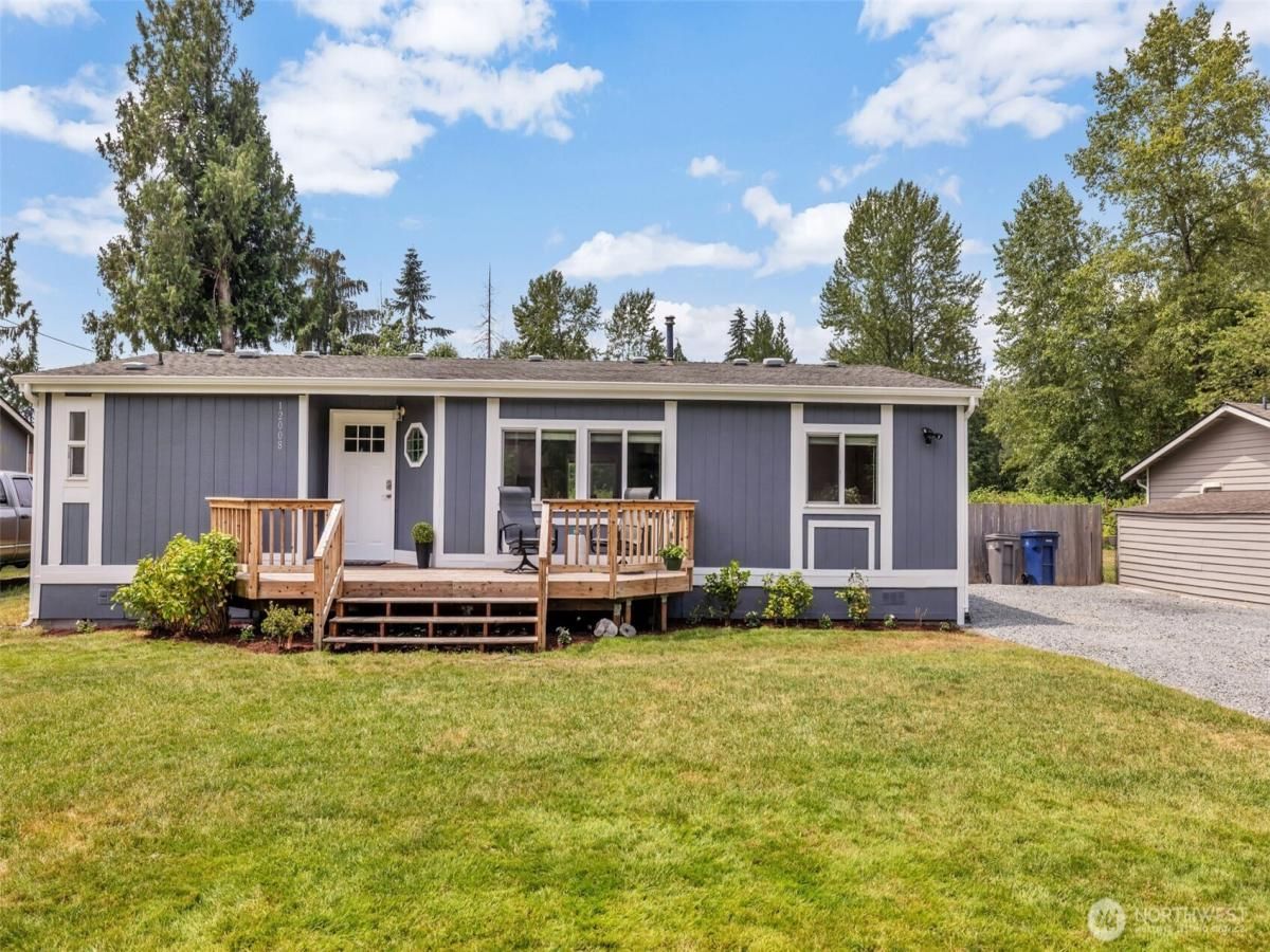 MLS #NWM2398033 image #0