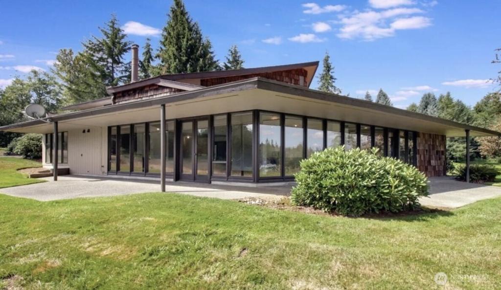 MLS #NWM2398181 image #0