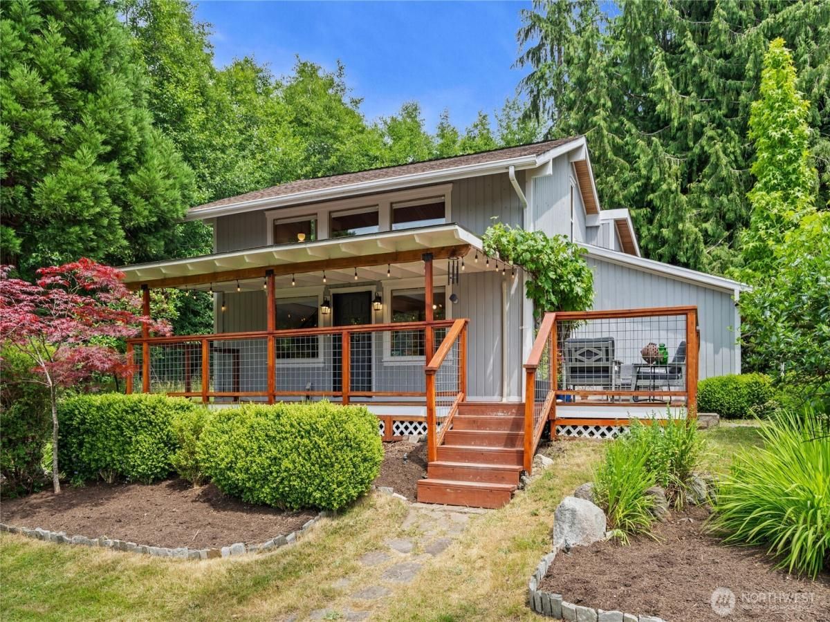 MLS #NWM2398508 image #0