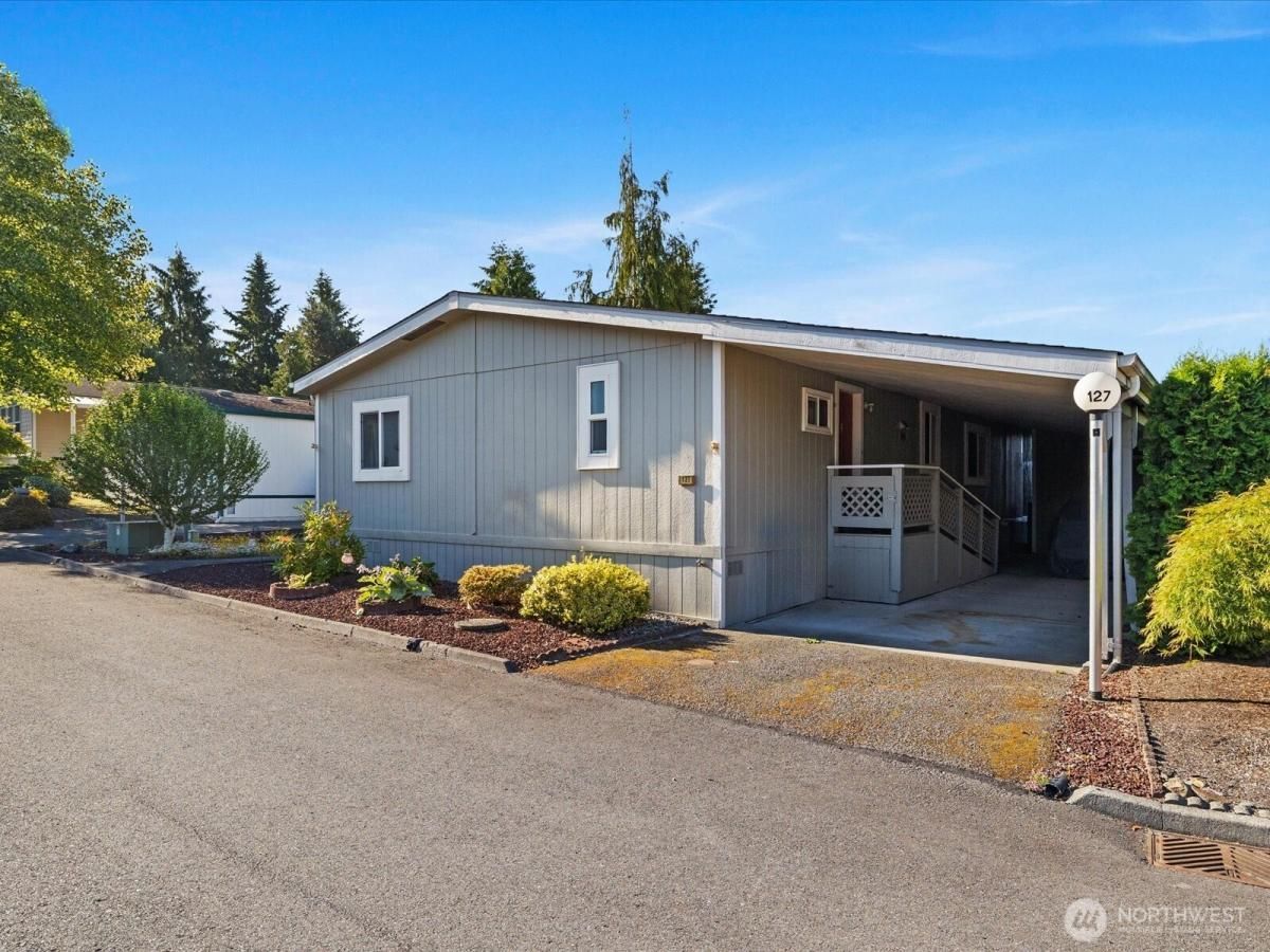 MLS #NWM2398559 image #0