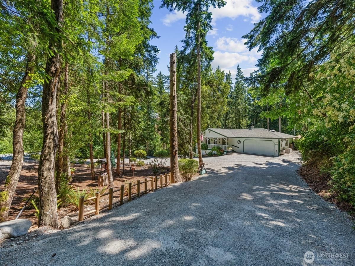 MLS #NWM2398984 image #0