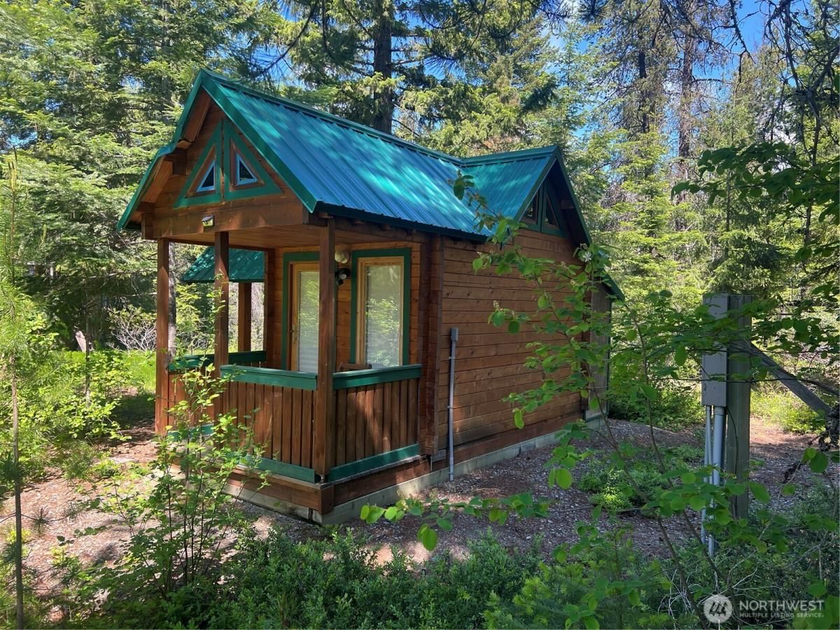 MLS #NWM2400325 image #0