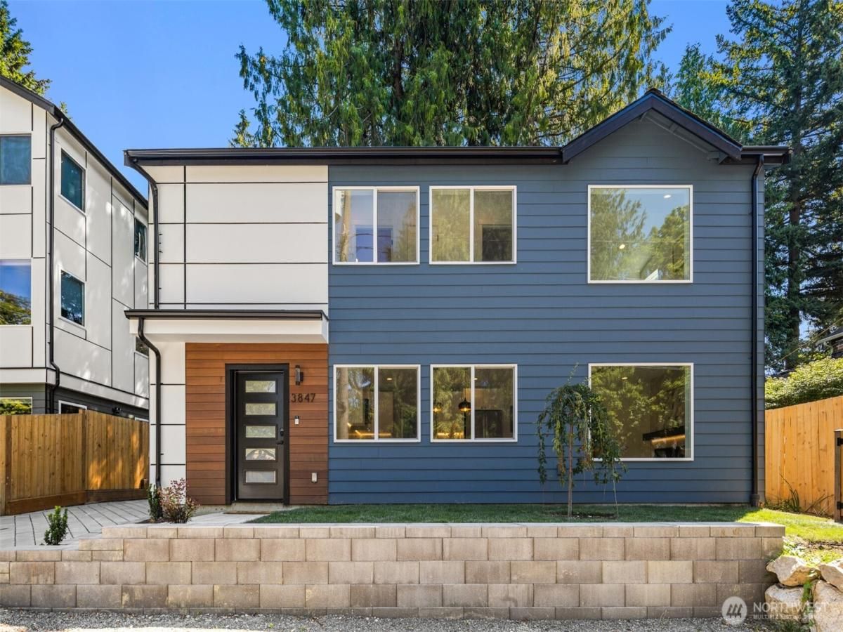 MLS #NWM2353522 image #0