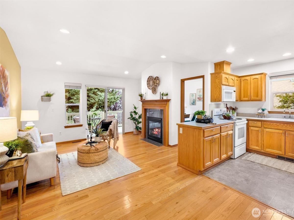 MLS #NWM2401809 image #0