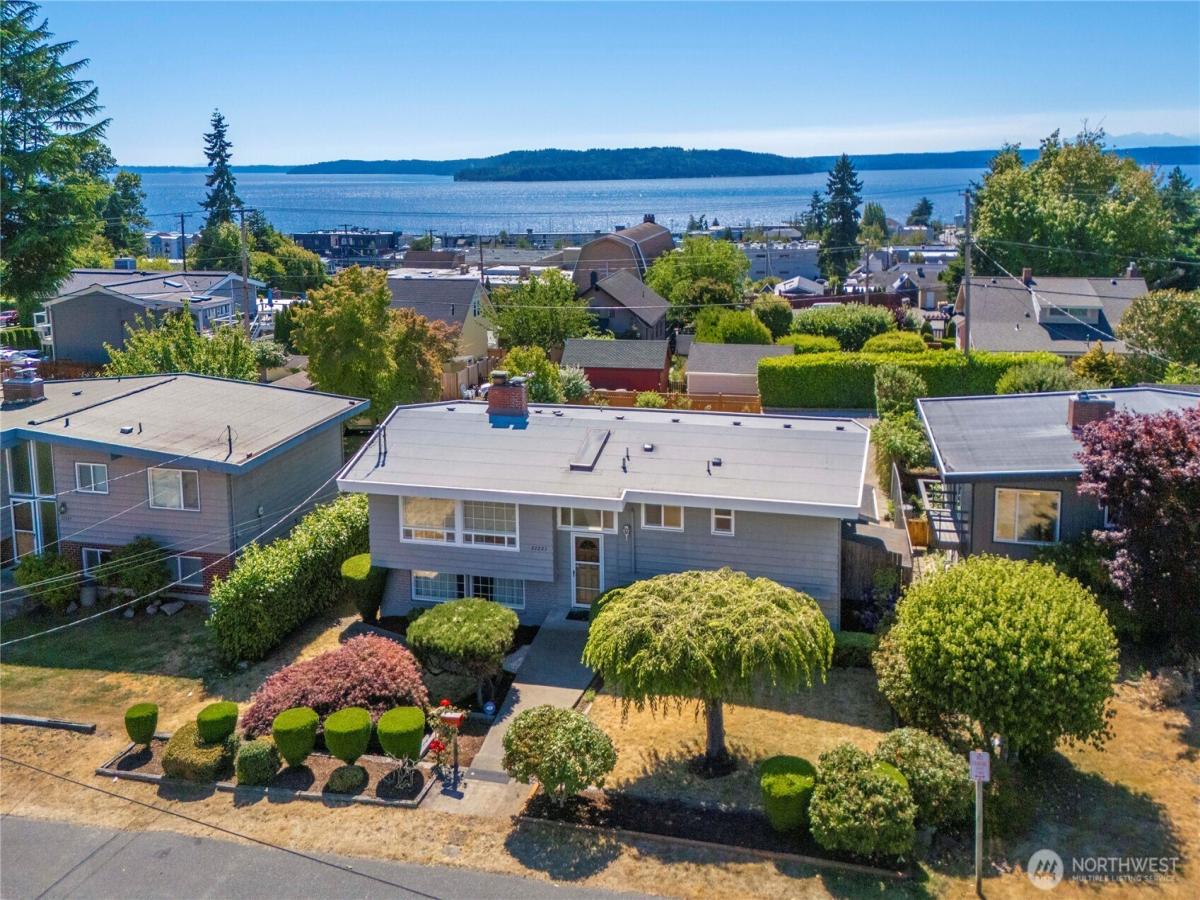 MLS #NWM2402038 image #0