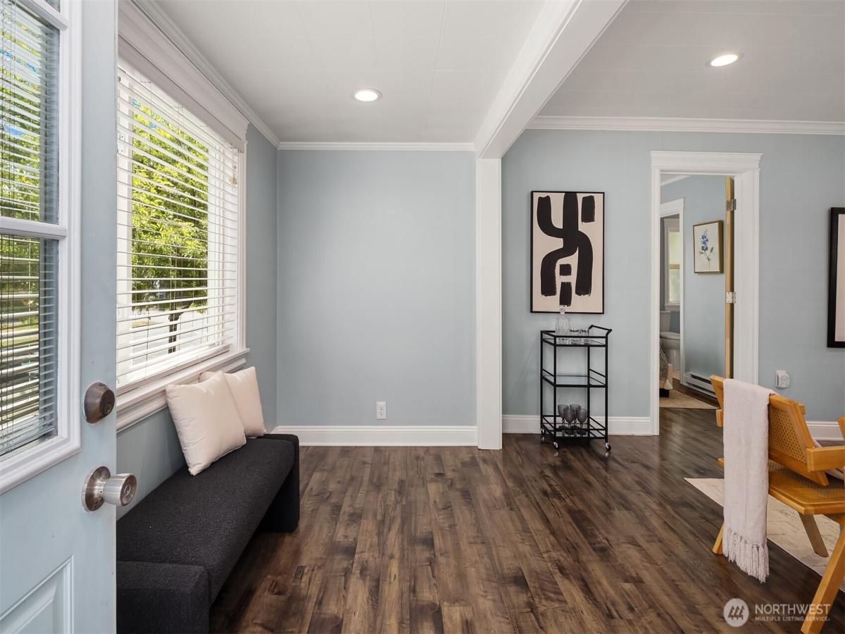 MLS #NWM2402139 image #0