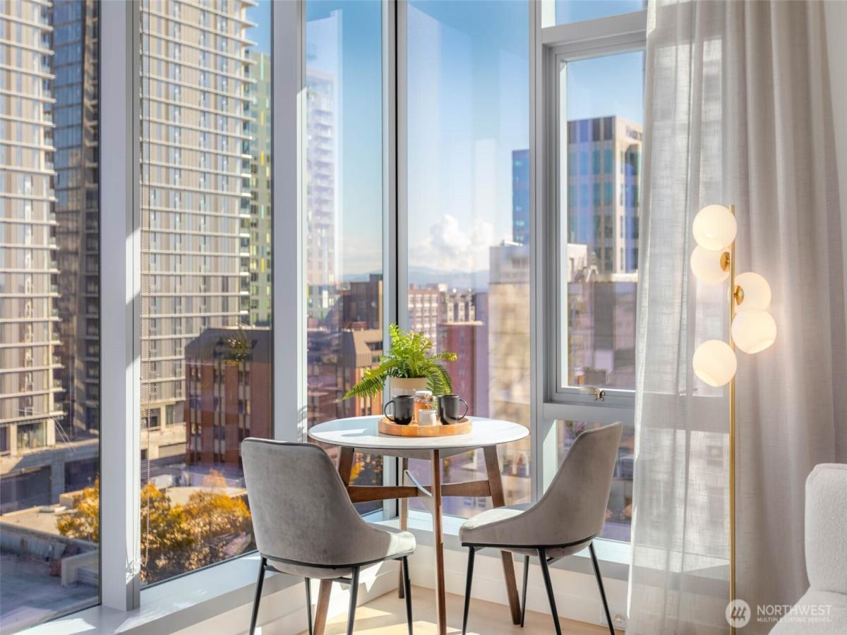 MLS #NWM2402302 image #0