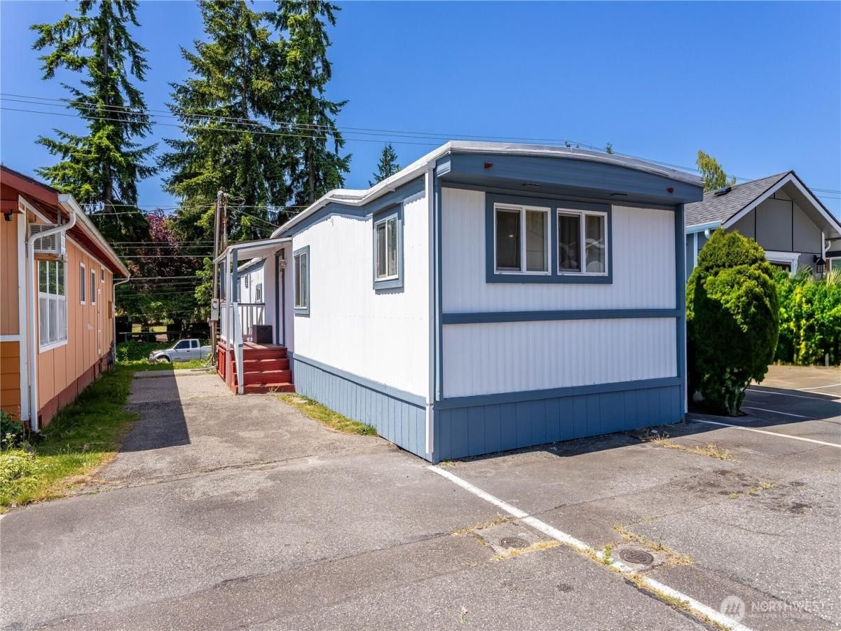 MLS #NWM2402488 image #0