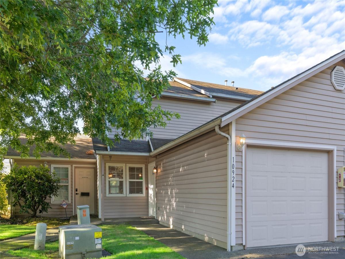 MLS #NWM2403776 image #0