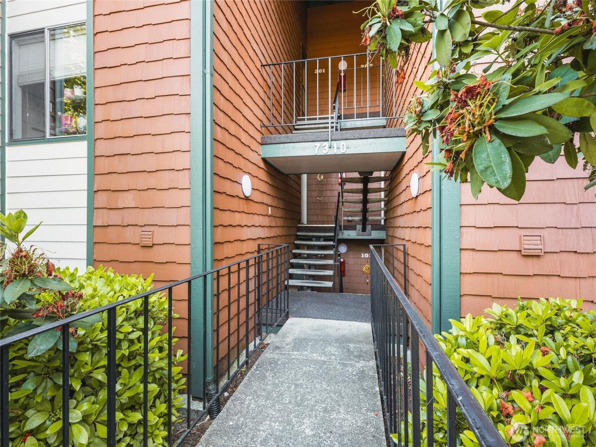 MLS #NWM2403939 image #0